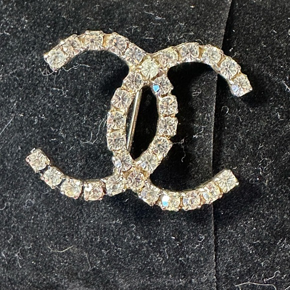 CHANEL Silver and Crystal Logo Pin - Picture 3 of 7